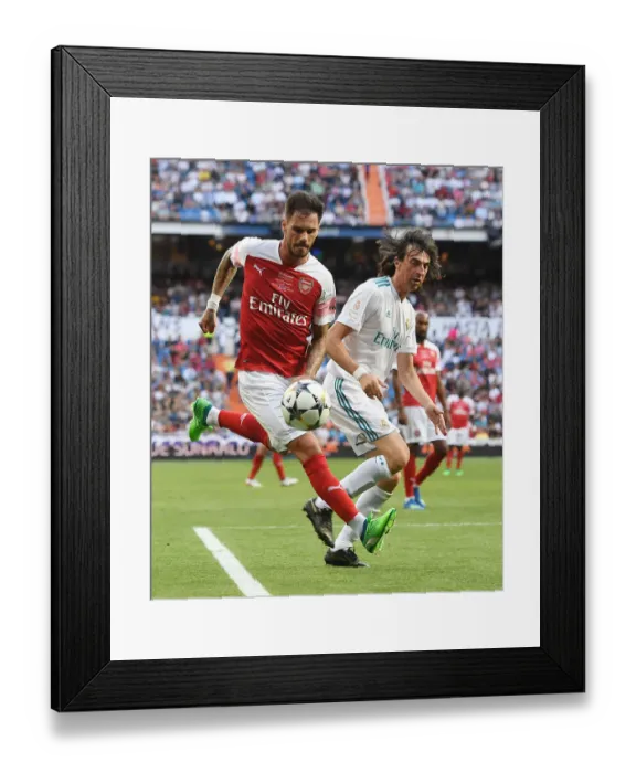 Framed Print : Arsenal Legends vs. Real Madrid Legends: A Clash of Football Greats at Bernabeu (2018-19) Framed Print : Arsenal Legends vs. Real Madrid Legends: A Clash of Football Greats at Bernabeu (2018-19)