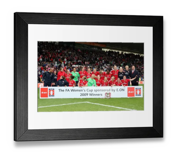 Framed Print : Arsenal Ladies celebrate after the match
