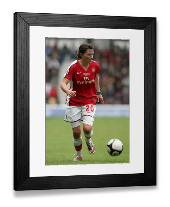 Framed Print : Arsenal Ladies Celebrate FA Cup Victory: 2-1 Win over Sunderland (FA Cup Final at Pride Park, 2009)