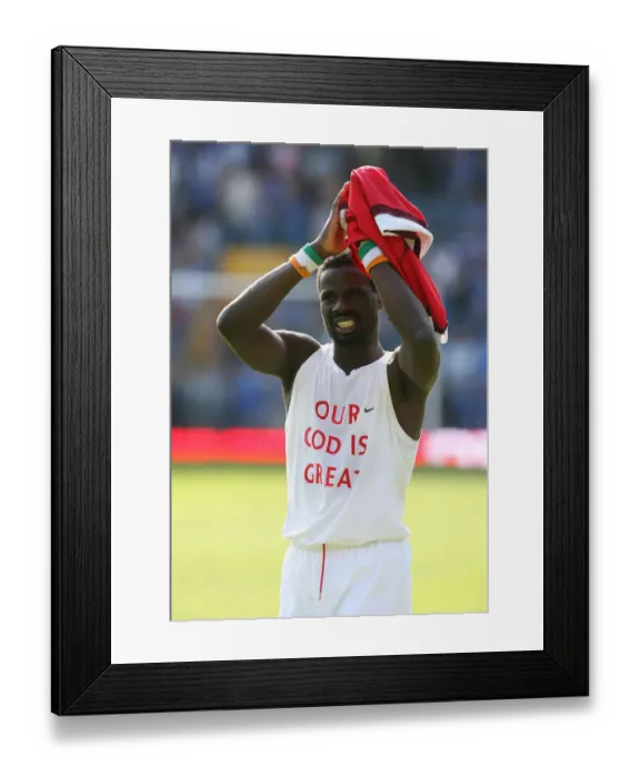 Framed Print : Arsenal's Eboue Shines: 4-0 Crush of Portsmouth Framed Print : Arsenal's Eboue Shines: 4-0 Crush of Portsmouth