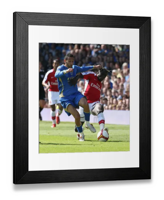 Framed Print : Sagna's Double Domination: Arsenal's 4-0 Victory over Portsmouth, 2009