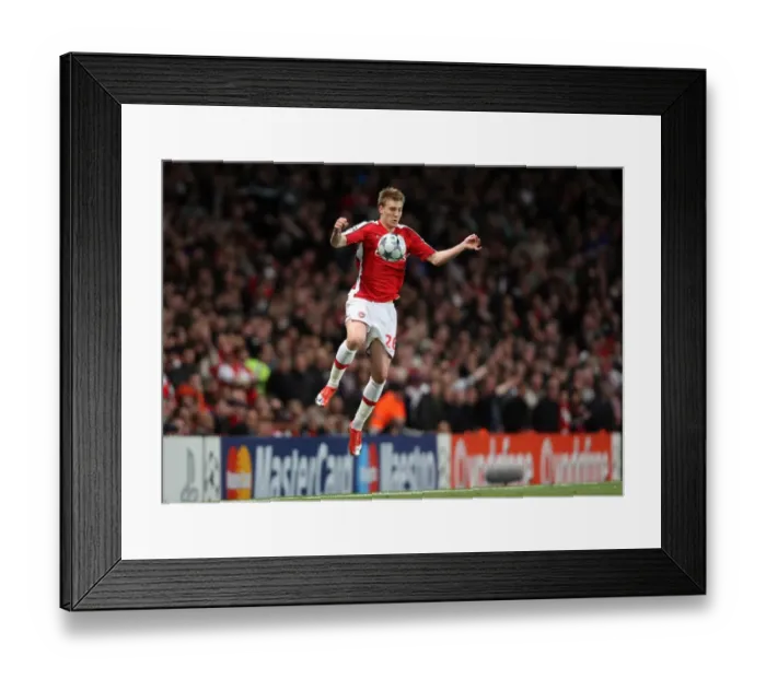 Framed Print : Heartbreaking Semi-Final: Arsenal vs Manchester United (5 / 5 / 09), Nicklas Bendtner's Devastating Performance