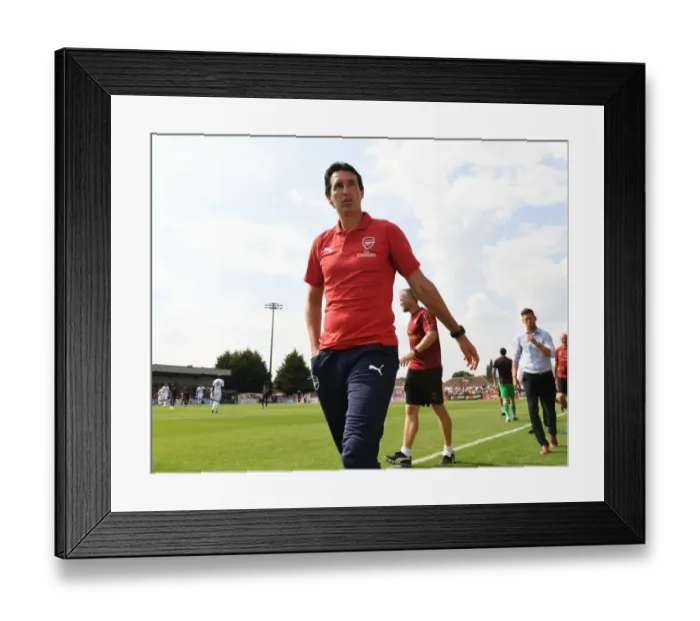 Framed Print : Unai Emery at Arsenal's 2018-19 Pre-Season Training (Borehamwood) Framed Print : Unai Emery at Arsenal's 2018-19 Pre-Season Training (Borehamwood)