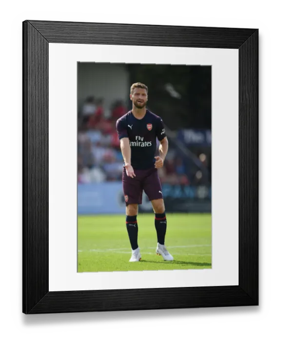 Framed Print : Shkodran Mustafi: Arsenal Training at Borehamwood (2018-19)