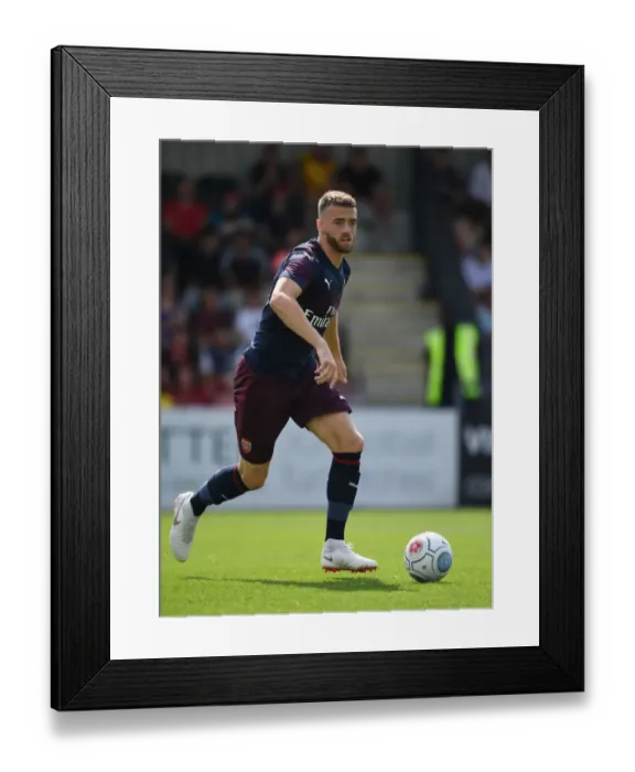 Framed Print : Calum Chambers in Action: Arsenal's Pre-Season Friendly against Borehamwood (2018) Framed Print : Calum Chambers in Action: Arsenal's Pre-Season Friendly against Borehamwood (2018)