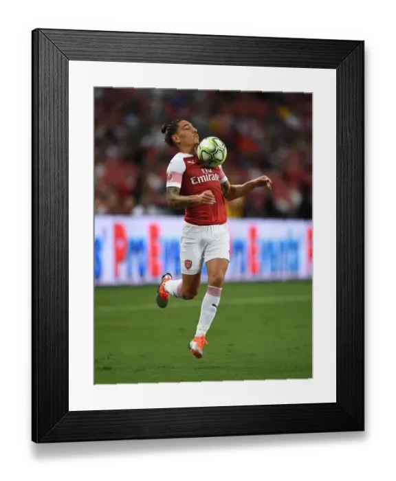 Framed Print : Hector Bellerin in Action: Arsenal vs Atletico Madrid, International Champions Cup 2018 Framed Print : Hector Bellerin in Action: Arsenal vs Atletico Madrid, International Champions Cup 2018