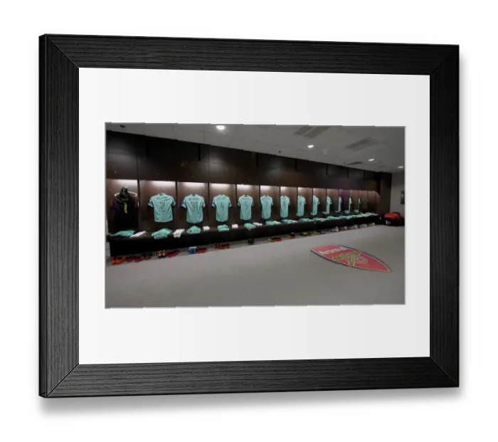 Framed Print : Arsenal FC: A Glimpse into the Changing Room before the Arsenal vs. Paris Saint-Germain Pre-Season Friendly, 2018-19