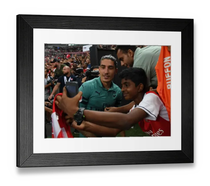 Framed Print : Arsenal's Hector Bellerin and Fan Share Unforgettable Selfie after Arsenal vs. Paris Saint-Germain Match, Singapore 2018