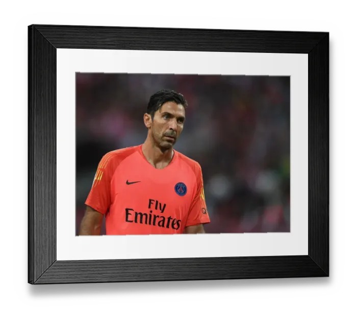 Framed Print : Buffon Faces Arsenal: PSG vs Arsenal - International Champions Cup 2018 Framed Print : Buffon Faces Arsenal: PSG vs Arsenal - International Champions Cup 2018