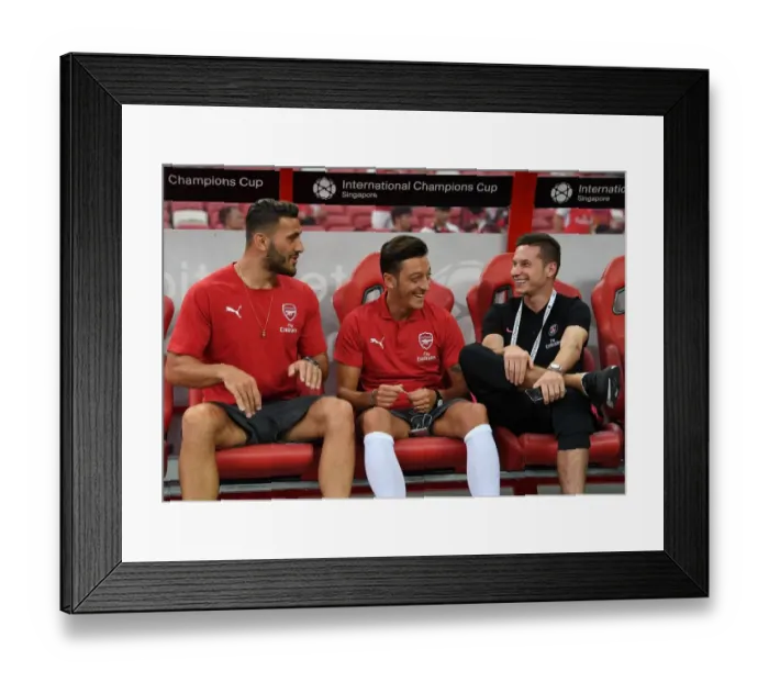 Framed Print : Arsenal's Ozil and Kolasinac Chat with Draxler before Arsenal vs. PSG Pre-Season Friendly, 2018 Framed Print : Arsenal's Ozil and Kolasinac Chat with Draxler before Arsenal vs. PSG Pre-Season Friendly, 2018