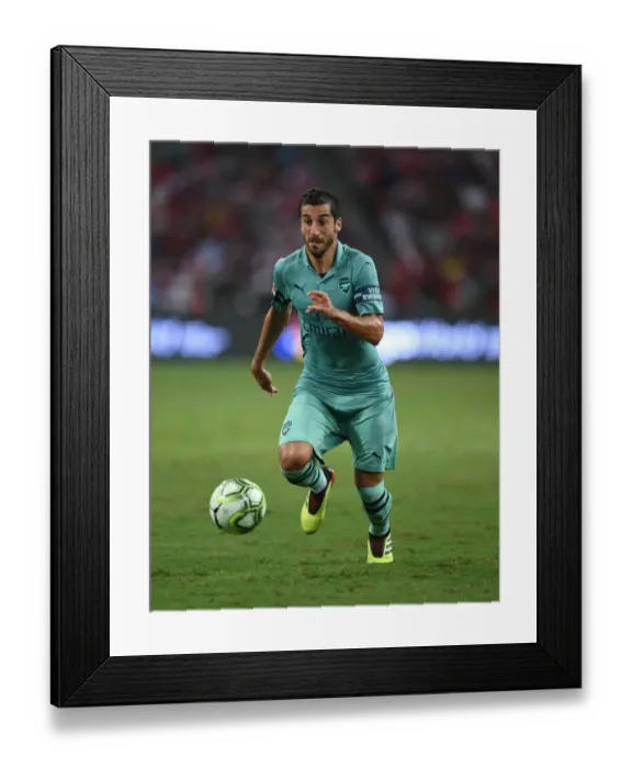 Framed Print : Henrikh Mkhitaryan's Star Turn: Arsenal Outshines Paris Saint-Germain in 2018 International Champions Cup (Singapore)
