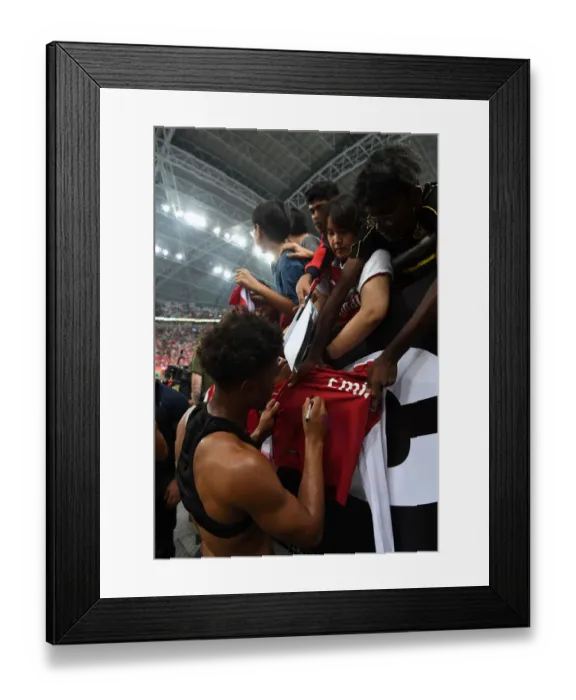 Framed Print : Reiss Nelson Greets Fans After Arsenal's International Champions Cup Match Against Paris Saint-Germain, 2018 (Singapore) Framed Print : Reiss Nelson Greets Fans After Arsenal's International Champions Cup Match Against Paris Saint-Germain, 2018 (Singapore)