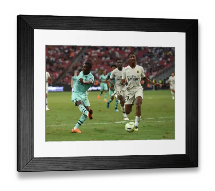 Framed Print : Eddie Nketiah's Thrilling Goal: Arsenal's Victory over Paris Saint-Germain, International Champions Cup 2018