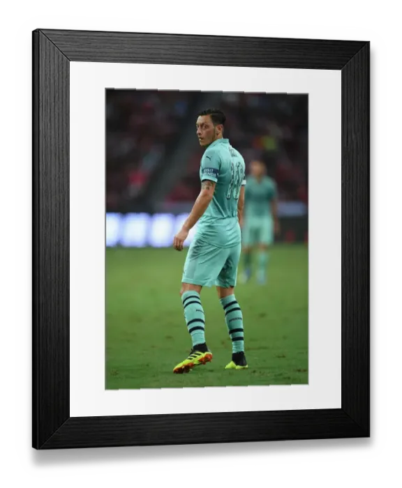 Framed Print : Mesut Ozil in Action: Arsenal vs Paris Saint-Germain, International Champions Cup 2018 Framed Print : Mesut Ozil in Action: Arsenal vs Paris Saint-Germain, International Champions Cup 2018