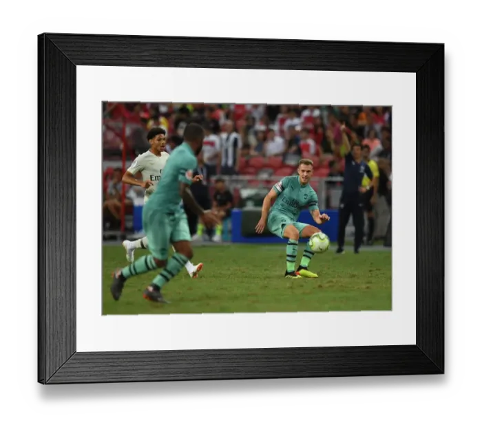 Framed Print : Arsenal's Aaron Ramsey Goes Head-to-Head Against Paris Saint-Germain in International Champions Cup 2018
