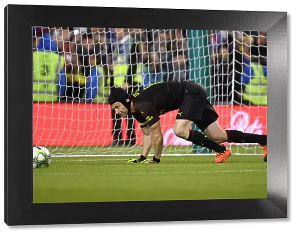 Arsenal's Petr Cech Saves Penalty in Thrilling Shootout Against Chelsea (Arsenal v Chelsea Pre-Season Friendly 2018-19)