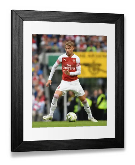 Framed Print : Emile Smith Rowe's Breakout Performance: Arsenal Outshines Chelsea in Dublin Pre-Season Clash (August 2018)