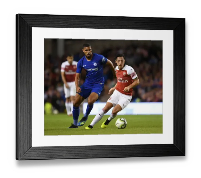 Framed Print : Clash of Midfield Talents: Ozil vs. Loftus-Cheek in Arsenal vs. Chelsea Pre-Season Showdown (2018-19) Framed Print : Clash of Midfield Talents: Ozil vs. Loftus-Cheek in Arsenal vs. Chelsea Pre-Season Showdown (2018-19)