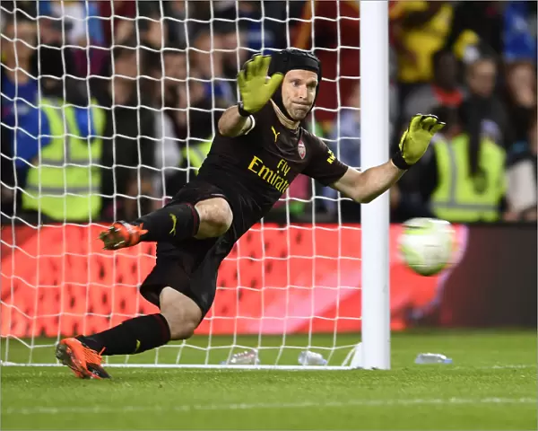 Petr Cech Focuses in Arsenal's Pre-Season Clash Against Chelsea (August 2018, Dublin)