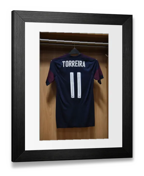 Framed Print : Arsenal v SS Lazio - Pre-Season Friendly Framed Print : Arsenal v SS Lazio - Pre-Season Friendly