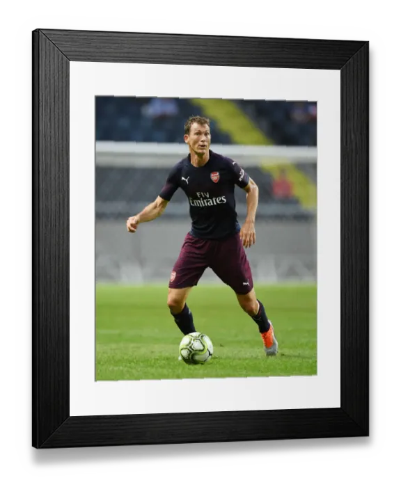 Framed Print : Arsenal's Stephan Lichtsteiner in Action Against SS Lazio (2018): Pre-Season Friendly Framed Print : Arsenal's Stephan Lichtsteiner in Action Against SS Lazio (2018): Pre-Season Friendly