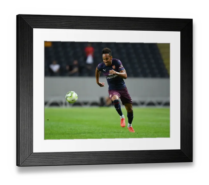 Framed Print : Arsenal's Aubameyang in Action: Arsenal vs. SS Lazio, 2018 Framed Print : Arsenal's Aubameyang in Action: Arsenal vs. SS Lazio, 2018