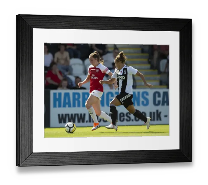Framed Print : Arsenal Women vs Juventus: Pre-Season Friendly (August 5, 2018) Framed Print : Arsenal Women vs Juventus: Pre-Season Friendly (August 5, 2018)