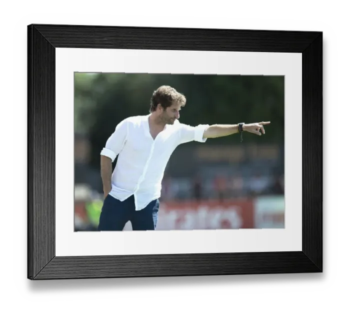 Framed Print : Arsenal Women vs Juventus: Joe Montemurro Leads Pre-Season Friendly (5 / 8 / 2018)
