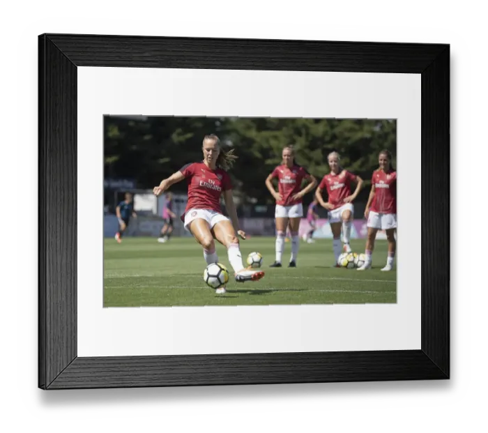 Framed Print : Arsenal Women vs Juventus: Pre-Season Friendly (May 8, 2018)