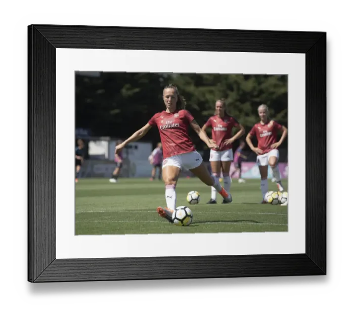 Framed Print : Arsenal Women vs Juventus: Pre-Season Friendly (May 8, 2018) Framed Print : Arsenal Women vs Juventus: Pre-Season Friendly (May 8, 2018)
