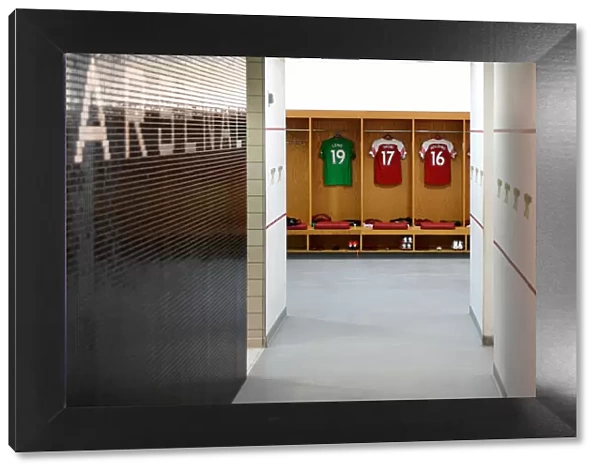 Arsenal FC: Pre-Match Huddle in the Changing Room vs Manchester City (2018-19)