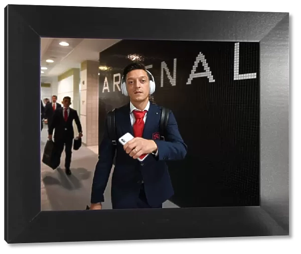 Mesut Ozil: Arsenal's Star Player Gears Up for Arsenal v Manchester City (2018-19)