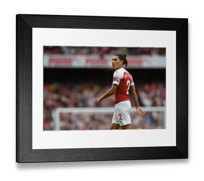 Framed Print : Hector Bellerin in Action: Arsenal vs Manchester City, Premier League 2018-19 Framed Print : Hector Bellerin in Action: Arsenal vs Manchester City, Premier League 2018-19