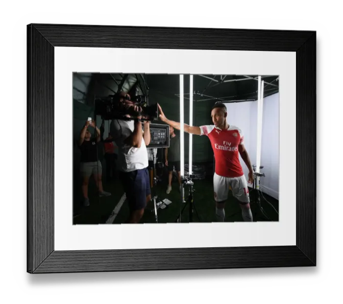 Framed Print : Arsenal First Team Photocall