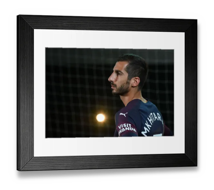 Framed Print : Arsenal Football Club: Mkhitaryan at 2018 / 19 First Team Photo Call Framed Print : Arsenal Football Club: Mkhitaryan at 2018 / 19 First Team Photo Call