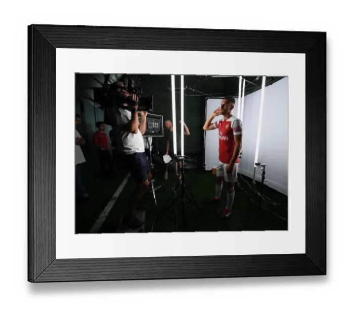 Framed Print : Arsenal First Team 2018 / 19: Aaron Ramsey at Photo Call Framed Print : Arsenal First Team 2018 / 19: Aaron Ramsey at Photo Call