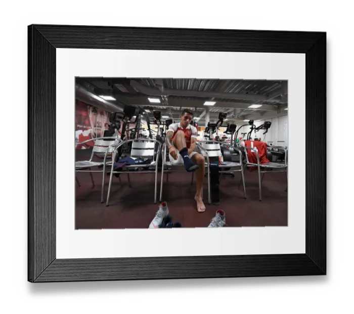 Framed Print : Arsenal's 2018 / 19 First Team: Lucas Torreira at the Photo Call