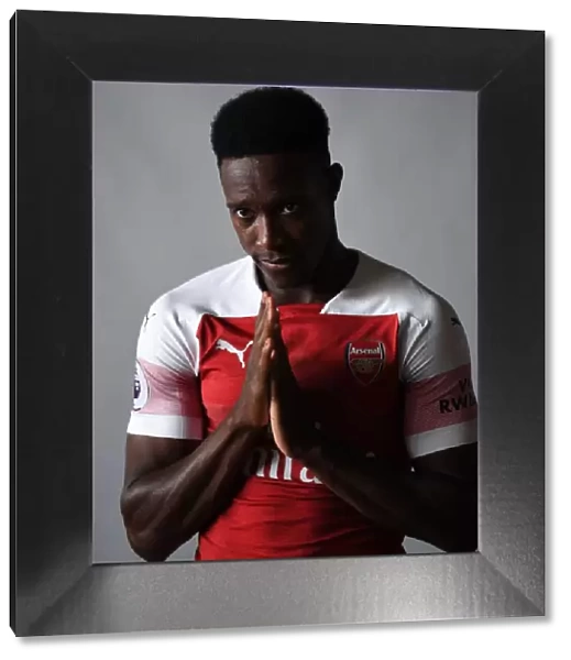 Arsenal First Team 2018 / 19: Danny Welbeck at Arsenal Photoshoot