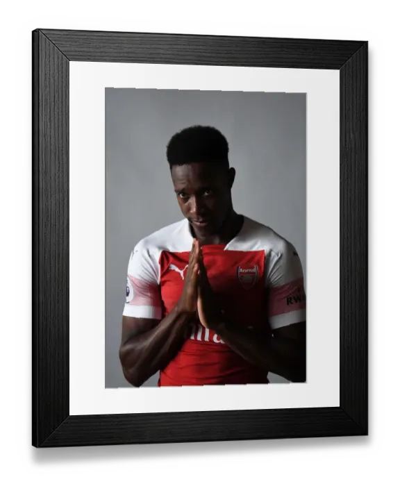 Framed Print : Arsenal First Team 2018 / 19: Danny Welbeck at Arsenal Photoshoot