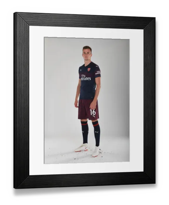 Framed Print : Arsenal's Rob Holding at 2018 / 19 First Team Photo Call