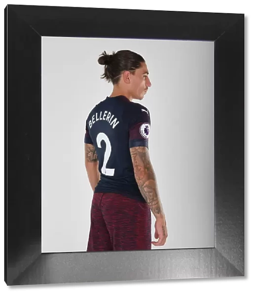Arsenal First Team: Hector Bellerin at 2018 / 19 Photo-call