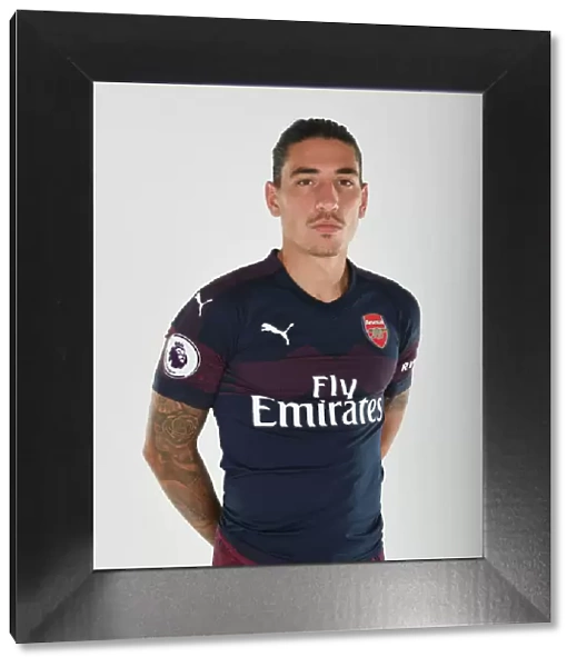 Arsenal's Hector Bellerin at 2018 / 19 First Team Photo Call