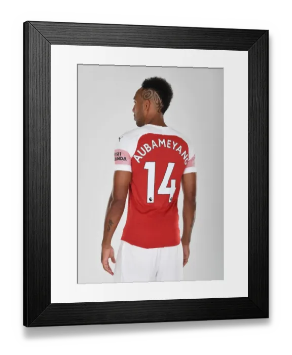 Framed Print : Arsenal's 2018 / 19 First Team: Pierre-Emerick Aubameyang