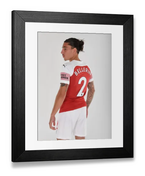 Framed Print : Arsenal's Hector Bellerin at 2018 / 19 First Team Photo Call