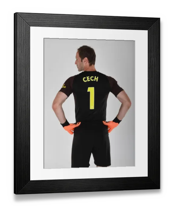 Framed Print : Arsenal FC: Petr Cech at 2018 / 19 First Team Photoshoot Framed Print : Arsenal FC: Petr Cech at 2018 / 19 First Team Photoshoot