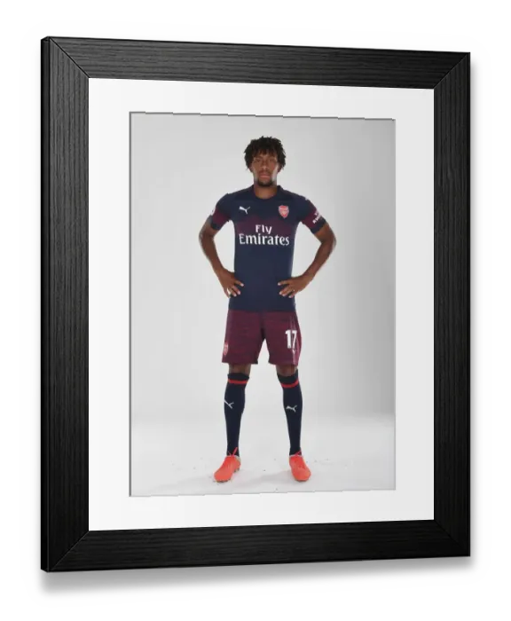 Framed Print : Arsenal First Team: Alex Iwobi at 2018 / 19 Photo Call Framed Print : Arsenal First Team: Alex Iwobi at 2018 / 19 Photo Call