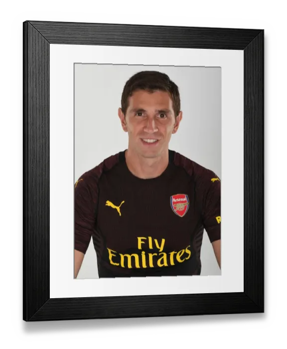 Framed Print : Emiliano Martinez at Arsenal's 2018 / 19 First Team Photo Call Framed Print : Emiliano Martinez at Arsenal's 2018 / 19 First Team Photo Call
