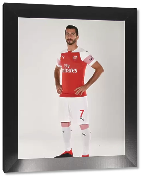 Arsenal FC: Mkhitaryan at 2018 / 19 First Team Photo Call