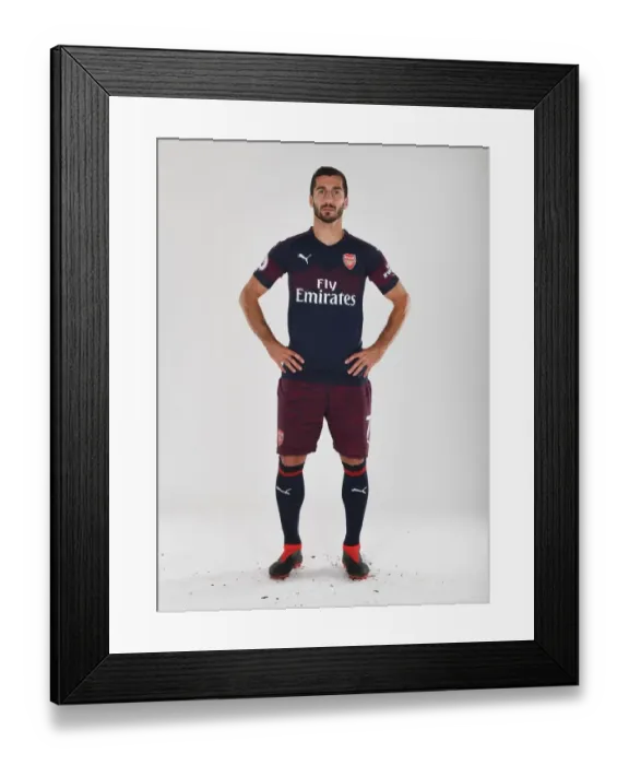 Framed Print : Arsenal's Henrikh Mkhitaryan at 2018 / 19 First Team Photo Call