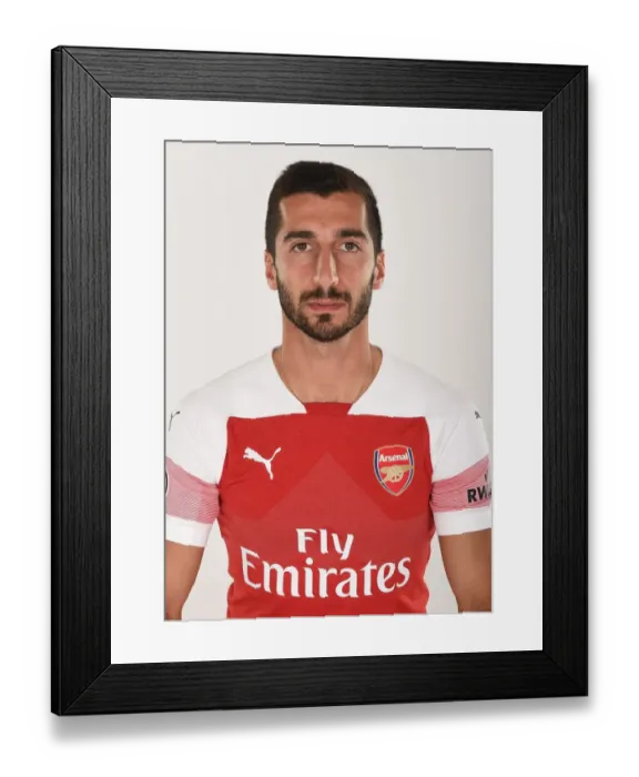Framed Print : Arsenal's Henrikh Mkhitaryan at 2018 / 19 First Team Photo Call Framed Print : Arsenal's Henrikh Mkhitaryan at 2018 / 19 First Team Photo Call